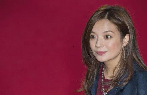 娱乐吃瓜女艺人是谁,吃瓜女艺人是谁,背后故事引热议 第1张 娱乐吃瓜女艺人是谁,吃瓜女艺人是谁,背后故事引热议 第1张